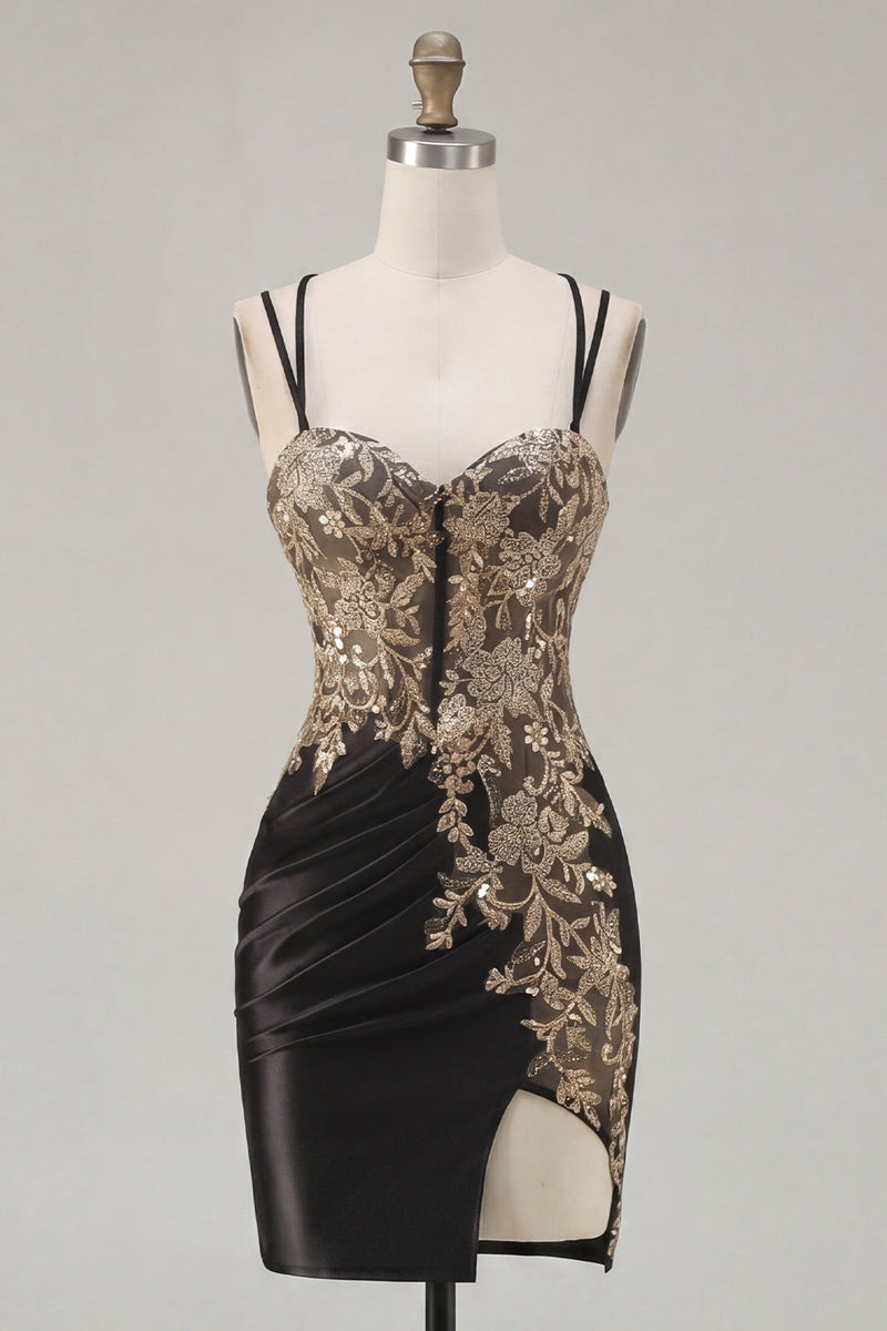 Laden Sie das Bild in den Galerie-Viewer, Schwarzer Satin-Bodycon mit gerafften Pailletten Homecoming-Kleid mit Schlitz