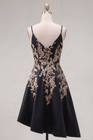 Laden Sie das Bild in den Galerie-Viewer, A-Linie schwarzes Satin-Pailletten-Asymmetrisches Homecoming-Kleid