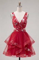 Laden Sie das Bild in den Galerie-Viewer, Rot geraffter Blumenschnitt mit kurzem Homecoming-Kleid mit Rüschen