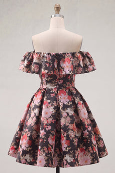 Schwarze rosa Blume – ein schulterloses kurzes Homecoming-Kleid