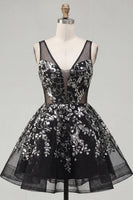 Laden Sie das Bild in den Galerie-Viewer, Blumeniges, glitzerndes schwarzes Pailletten-A-Linien-Kurzes Homecoming-Kleid