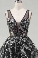 Laden Sie das Bild in den Galerie-Viewer, Blumeniges, glitzerndes schwarzes Pailletten-A-Linien-Kurzes Homecoming-Kleid