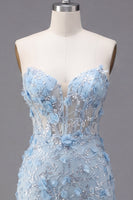 Laden Sie das Bild in den Galerie-Viewer, Blumiges, glitzerndes blaues Korsett, enges, kurzes, trägerloses Homecoming-Kleid mit Perlen
