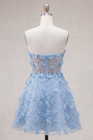 Laden Sie das Bild in den Galerie-Viewer, Glitzerndes blaues A-Linie florales Korsett, kurzes, trägerloses Homecoming-Kleid mit Perlen