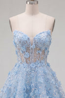 Laden Sie das Bild in den Galerie-Viewer, Glitzerndes blaues A-Linie florales Korsett, kurzes, trägerloses Homecoming-Kleid mit Perlen