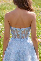 Laden Sie das Bild in den Galerie-Viewer, Glitzerndes blaues A-Linie florales Korsett, kurzes, trägerloses Homecoming-Kleid mit Perlen