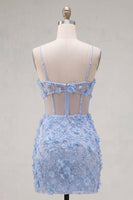 Laden Sie das Bild in den Galerie-Viewer, Blumiges glitzerndes blaues Korsett, kurz perlenbesetztes Homecoming-Kleid mit Schnitt