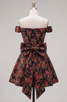 Laden Sie das Bild in den Galerie-Viewer, Off-the-shoulder Schwarzes Jacquard A-Linie Blumen Kurzes Abendkleid mit Schleife