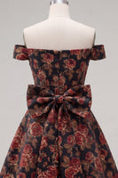 Laden Sie das Bild in den Galerie-Viewer, Off-the-shoulder Schwarzes Jacquard A-Linie Blumen Kurzes Abendkleid mit Schleife