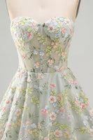 Laden Sie das Bild in den Galerie-Viewer, Grünes Sweetheart Sheer Korsett A-Linie Blumen Kurzes Abendkleid mit Applikationen