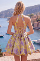 Laden Sie das Bild in den Galerie-Viewer, Fuchsia A-Linie Halterhals Jacquard Blumen Kurzes Abendkleid