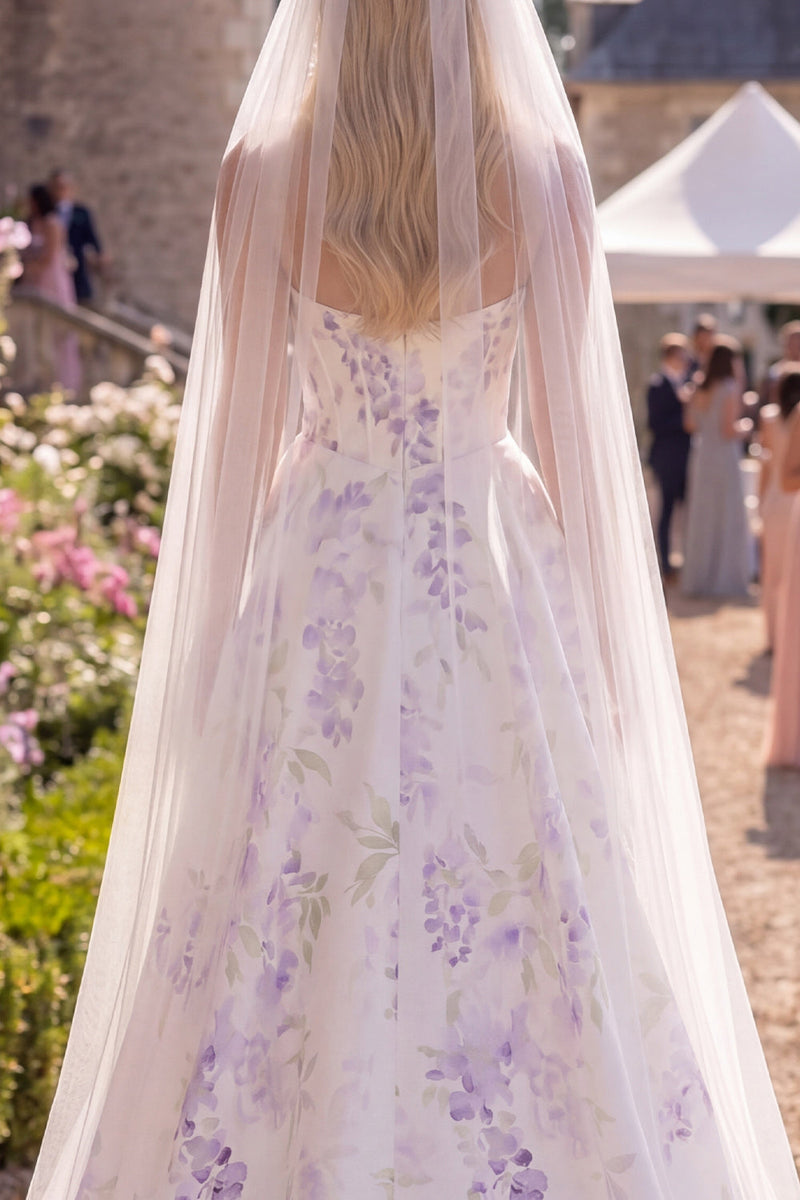 Laden Sie das Bild in den Galerie-Viewer, Weiße Lila Blume A-Linie Korsett-Sweep-Zug Strand-Hochzeitskleid mit Schleiern