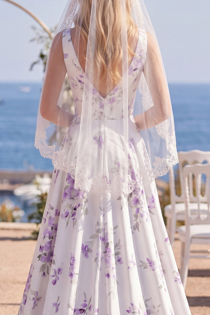 Laden Sie das Bild in den Galerie-Viewer, Weiße lila Blume V-Ausschnitt A-Linie Sweep Sleep Beach Hochzeitskleid mit Schleiern