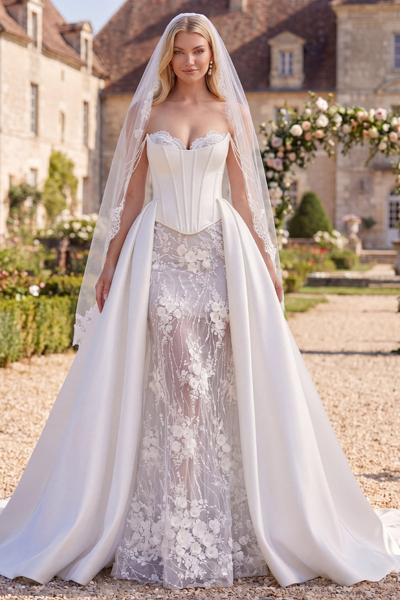 Laden Sie das Bild in den Galerie-Viewer, Brautkleid mit weißem Perlenkorsett und Meerjungfrauen-Zug mit Schleiern