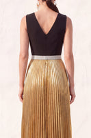 Laden Sie das Bild in den Galerie-Viewer, Schwarz Goldenes Plissierten V-Ausschnitt Festkleid mit Schlitz