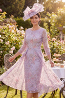 Laden Sie das Bild in den Galerie-Viewer, Fliederfarbenes Blumen-Midi-Mutter-der-Braut-Mutter-der-Braut-Kleid mit Rundhals-Perlen und 3/4-Ärmeln