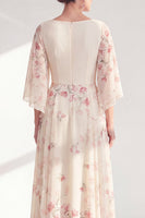 Laden Sie das Bild in den Galerie-Viewer, A-Linien-Aprikosen-Blumenbateau-Ausschnitt Langes Mutter-der-der-Braut-Kleid mit halbärmeligen Ärmeln