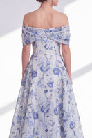 Laden Sie das Bild in den Galerie-Viewer, A-Linie blaue Blume von den Schultern hoch und tief, Mutter-der-Braut-Kleid