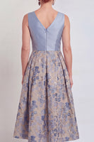 Laden Sie das Bild in den Galerie-Viewer, A-Line marineblaues V-Ausschnitt Blumen-Midi-Mutter-der-Braut-Kleid