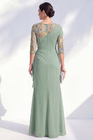 Laden Sie das Bild in den Galerie-Viewer, Grüner Meerjungfrauen-Bateau-Ausschnitt Chiffon-Blümer Lange Mutter-der-Braut-Kleid