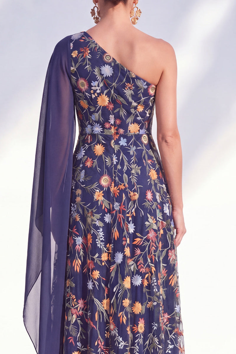 Laden Sie das Bild in den Galerie-Viewer, Blaues A-Linien-langes Mutter-der-der-Braut-Mutter-der-Braut-Kleid mit ein-schulter-Blumen-Kleid und Seitenumhang