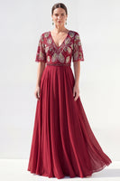 Laden Sie das Bild in den Galerie-Viewer, A-Linie grünes V-Ausschnitt-Chiffon-Chiffon-Kleidung mit langer Mutter der Braut und Perlenbesatz
