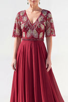 Laden Sie das Bild in den Galerie-Viewer, A-Linie grünes V-Ausschnitt-Chiffon-Chiffon-Kleidung mit langer Mutter der Braut und Perlenbesatz