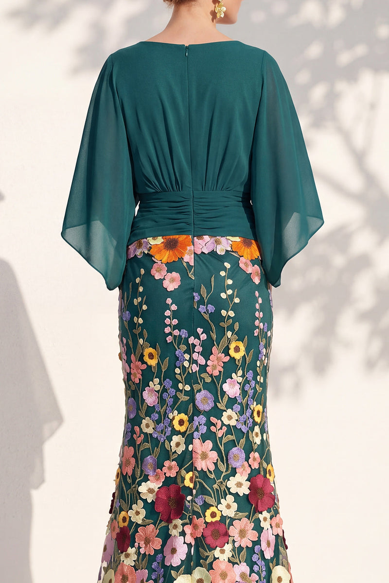Laden Sie das Bild in den Galerie-Viewer, Meerjungfrau-Champagner-Floral-V-Ausschnitt-Langkleid der Mutter der Braut mit Umhangärmeln