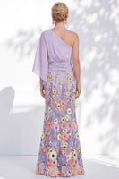 Laden Sie das Bild in den Galerie-Viewer, Einschulterlila Meerjungfrauen-Floral-Langkleid der Mutter der Braut mit Umhangärmeln