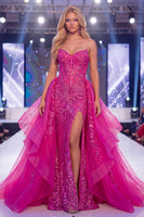 Laden Sie das Bild in den Galerie-Viewer, Glitzerndes Fuchsia Sweetheart Transparentes Korsett Meerjungfrauen Pailletten lLanges Pageant-Kleid mit Schärpe