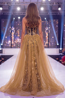 Laden Sie das Bild in den Galerie-Viewer, Glitzerndes Schwarz Goldene Meerjungfrauen-Pailletten Sweetheart-Korsett Langes Pageant-Kleid mit Schärpe