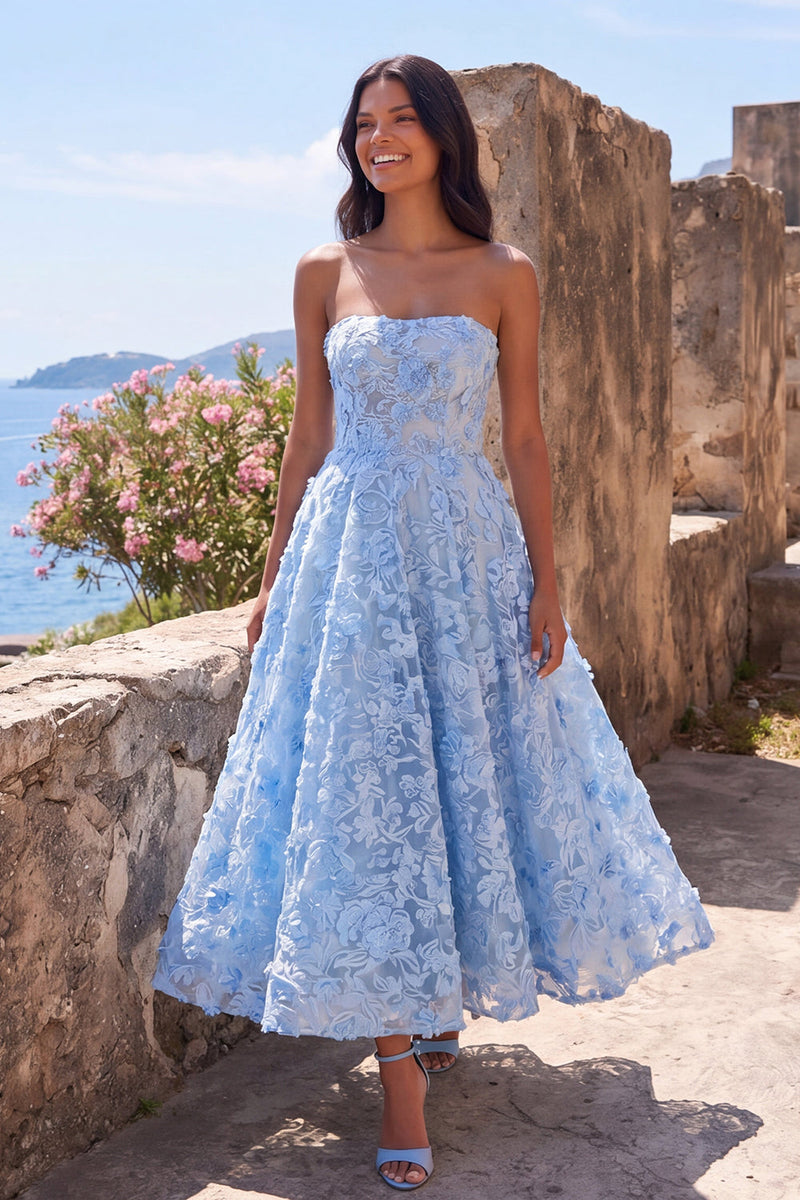 Laden Sie das Bild in den Galerie-Viewer, Blaues, trägerloses, transparentes Korsett, mit Applikation appliziertes Midi-Blumenkleid