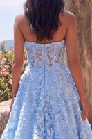 Laden Sie das Bild in den Galerie-Viewer, Blaues, trägerloses, transparentes Korsett, mit Applikation appliziertes Midi-Blumenkleid