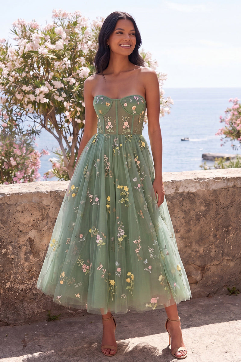 Laden Sie das Bild in den Galerie-Viewer, Sweetheart Dusty Sage A-Line Tüll-Korsett, besticktes florales Midi-Kleid