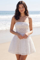 Laden Sie das Bild in den Galerie-Viewer, Ivory A Line Trägerloses Korsett-Minikleid mit Perlen