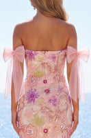 Laden Sie das Bild in den Galerie-Viewer, Off-the-shoulder Rosa Bodycon Blumen Pailletten Kurzes Abendkleid mit Schleife
