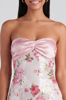 Laden Sie das Bild in den Galerie-Viewer, Hellrosa Bodycon, trägerloses Mini-Homecoming-Kleid mit Pailletten