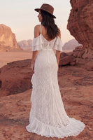 Laden Sie das Bild in den Galerie-Viewer, Kaltschulter-Spitzen-Elfenbein-Meerjungfrauen-Rüschen-Boho-Hochzeitskleid