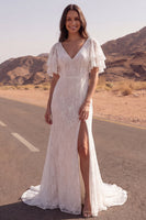 Laden Sie das Bild in den Galerie-Viewer, Spitzen-Elfenbein-Meerjungfrauen-Kurzarm-Boho-Hochzeitskleid