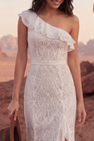 Laden Sie das Bild in den Galerie-Viewer, Einschulter-Spitzen-Elfenbein-Meerjungfrauen-Rüschen-Boho-Hochzeitskleid