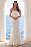 Laden Sie das Bild in den Galerie-Viewer, Trägerloses, elfenbeinfarbenes Meerjungfrauen-Brautkleid mit Sweep-Schlanke
