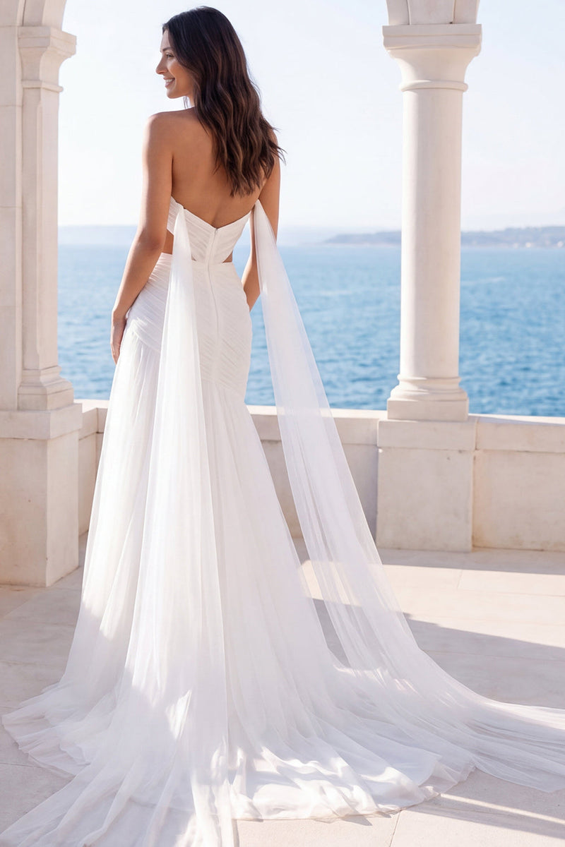 Laden Sie das Bild in den Galerie-Viewer, Sweetheart Cut Out Ivory A Line Sweep Train Beach Hochzeitskleid mit Umhang