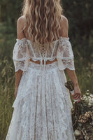 Laden Sie das Bild in den Galerie-Viewer, Spitzen-Off-the-Shoulder-Elfenbein-Korsett Boho-Hochzeitskleid