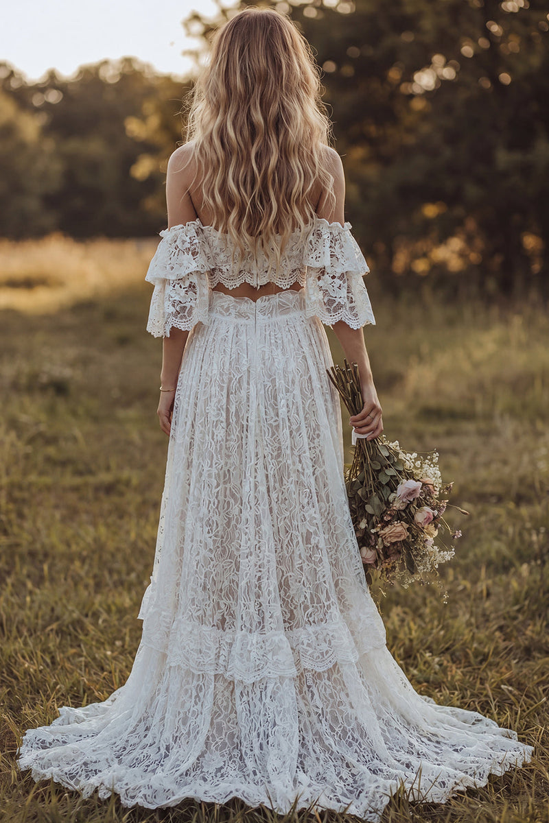 Laden Sie das Bild in den Galerie-Viewer, Off The Shoulder Lace Ivory A Line Ragschen-Zweiteiliges Boho-Hochzeitskleid