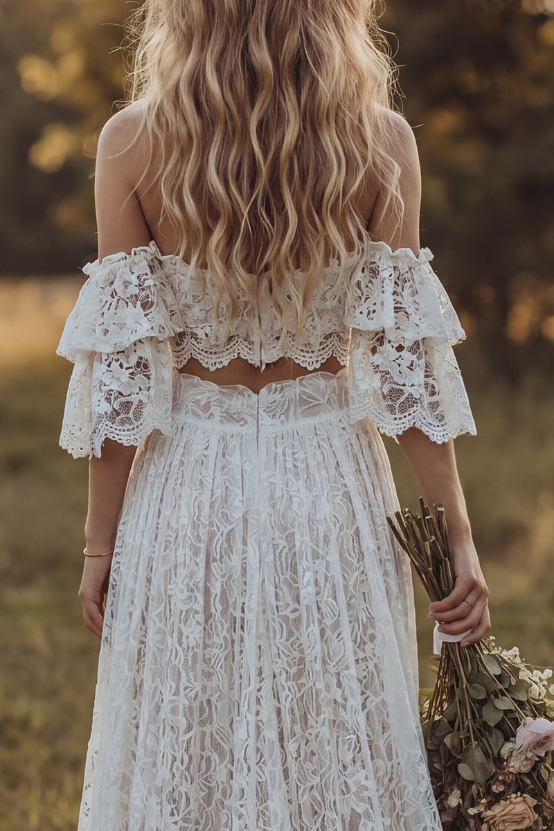 Laden Sie das Bild in den Galerie-Viewer, Off The Shoulder Lace Ivory A Line Ragschen-Zweiteiliges Boho-Hochzeitskleid
