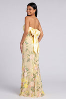 Laden Sie das Bild in den Galerie-Viewer, Trägerloses gelbes Meerjungfrauen-Blumen-Maxikleid mit Schlitz