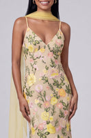 Laden Sie das Bild in den Galerie-Viewer, Gelbes florales Spaghettiträger Meerjungfrauen-Festkleid mit Halsschal