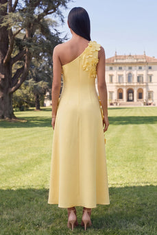 Gelbes Einschulteriges A-Linie Midi Blumenkleid