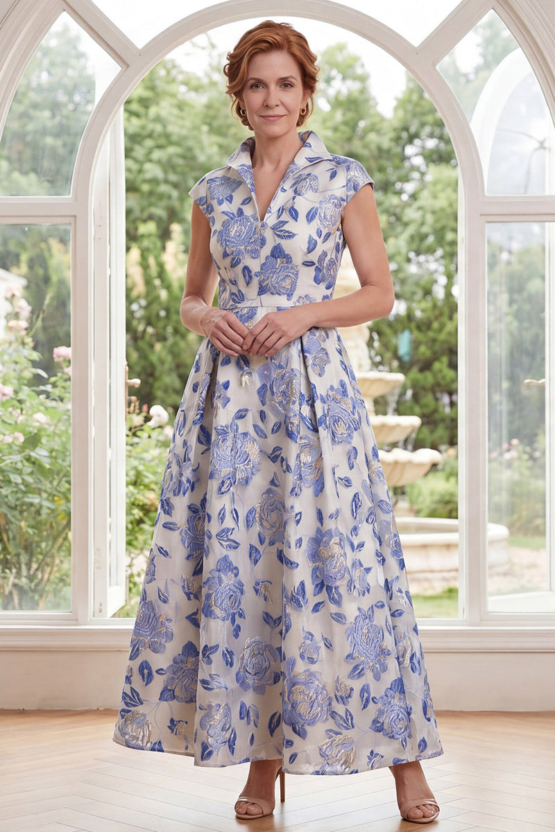 Laden Sie das Bild in den Galerie-Viewer, Weiß-blaues A-Linien-Jacquard-Langkleid Mutter der Braut mit Mützenärmeln