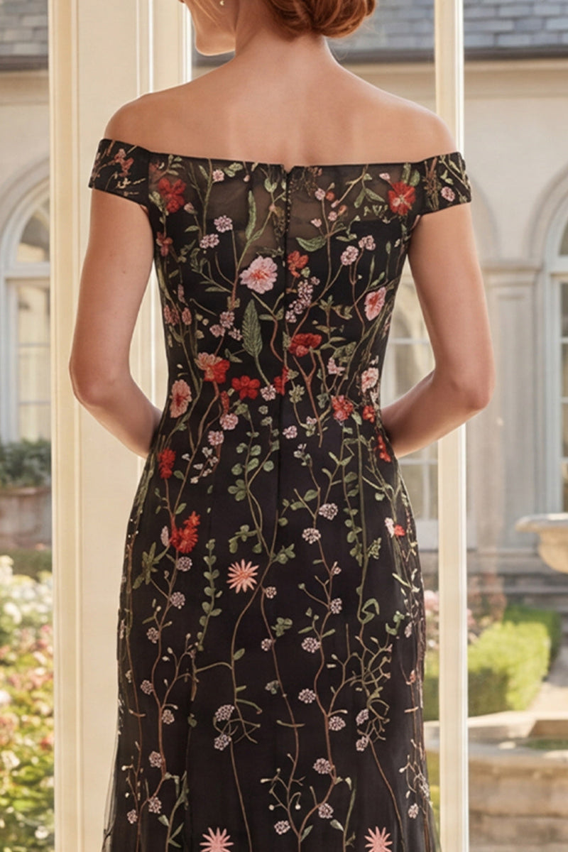 Laden Sie das Bild in den Galerie-Viewer, Schulterloses, schwarzes Tüll-Blumen-Stickerei mit langer Mutter-der-der-Braut-Kleid